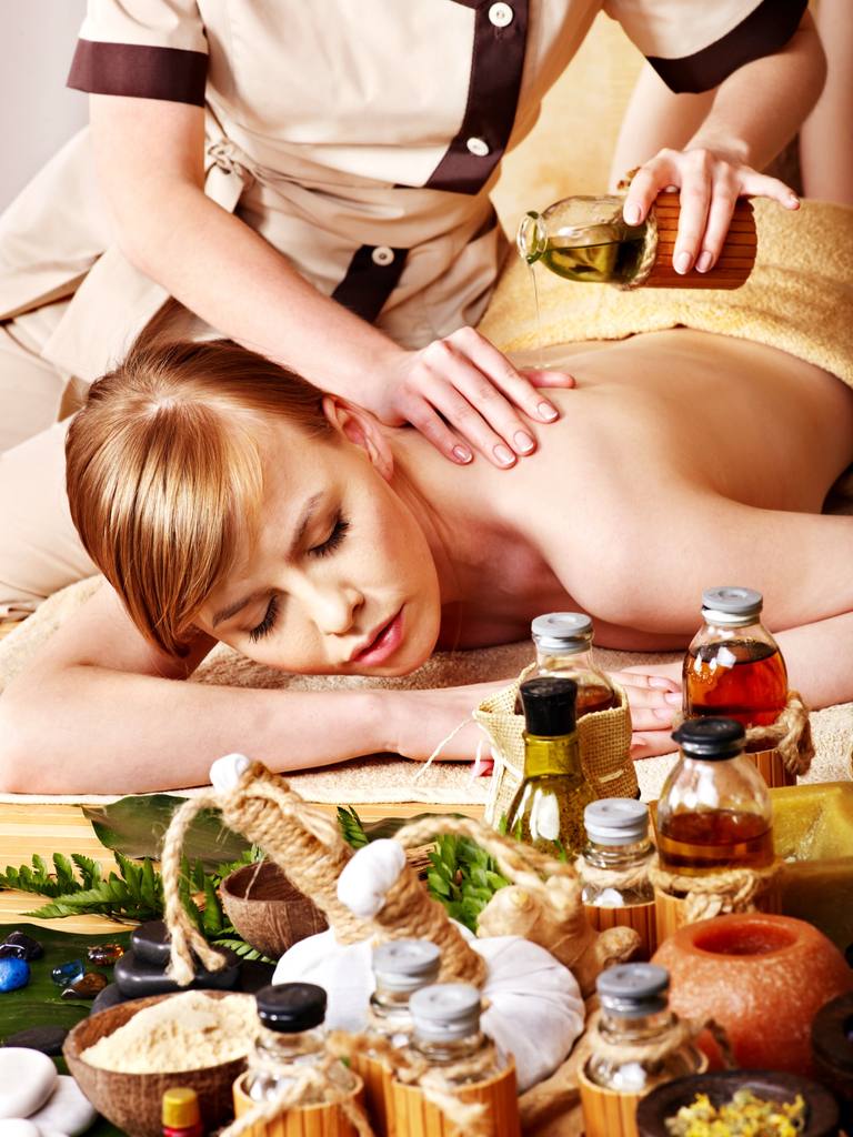 Siriburi's Aroma Thai Hot Öl Massage